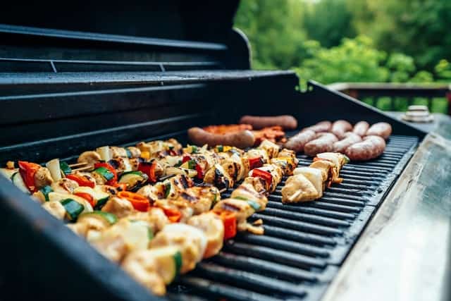 Best gas clearance grill under $300